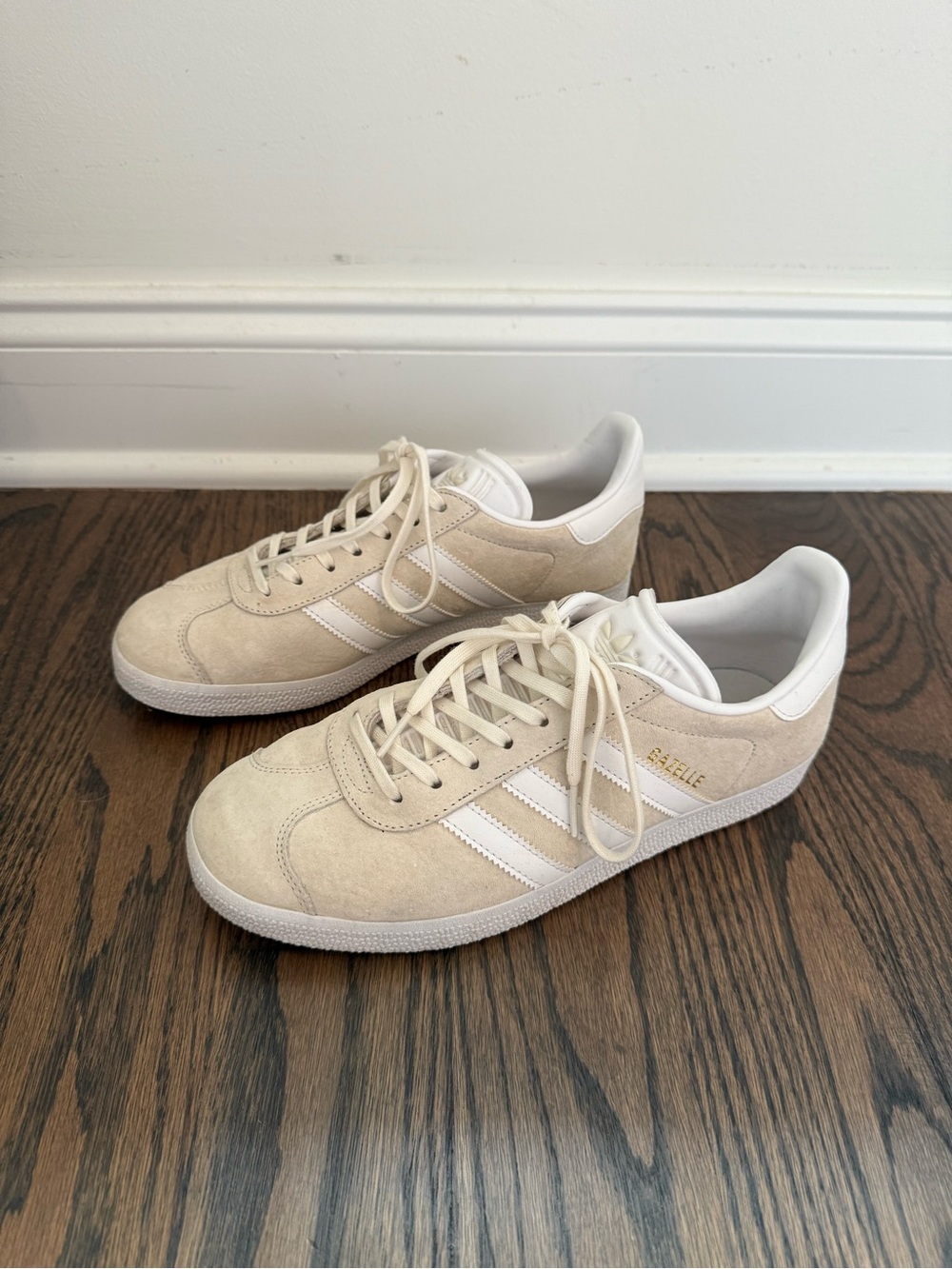 Adidas Women’s Gazelle Suede Shoes - Cream/White